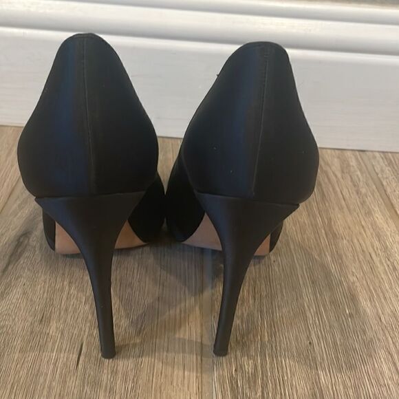 Badgley Mischka Pettal Black Satin Platform Pump - Picture 3 of 5